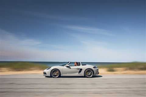Porsche 718 Boxster 2022: A Cult Car for the New Generation