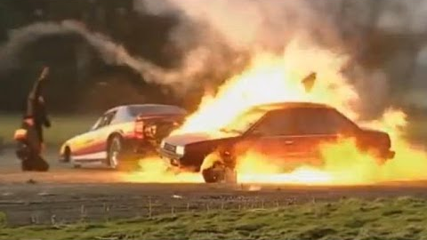 Jet Car vs Nissan Sunny | Top Gear