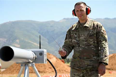 Hill deploys propane cannon to scare off birds > Hill Air Force Base > Article Display