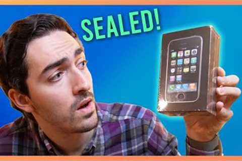 Unboxing a SEALED iPhone 3G (first opened after 14 years!!)