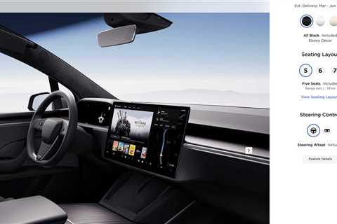 Tesla Quietly Brings Back Round Steering Wheels