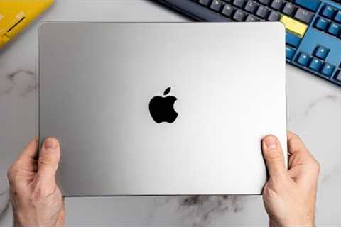 YOU Should Buy the M1 MacBook Pro 14 in 2023, And Here''s Why!