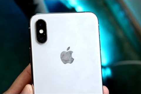 It''s 2023 & The iPhone X Is Insane!