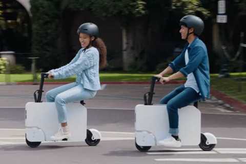 Honda's New Motocompacto: The Perfect Electric Scooter for Short Commutes
