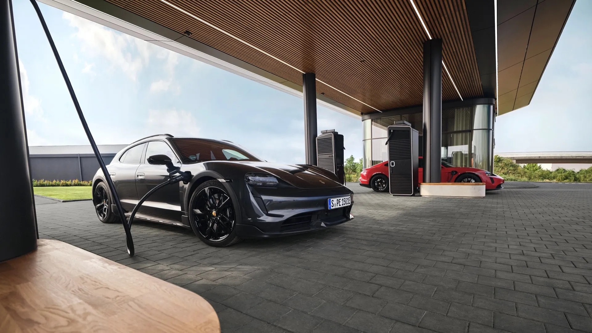 Porsche hints a future EV may utilize 400-kw fast-charging