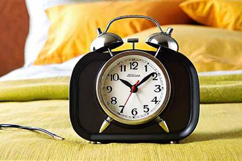 Introducing the Alarm Clock That Encourages a Few More Z's