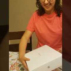 Suhani Unboxes Her 1st MacBook