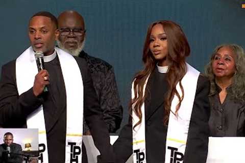 BISHOP T.D. JAKES SHOCKS HIS CHURCH BY DOING THIS! #tdjakes #sarahjakesroberts