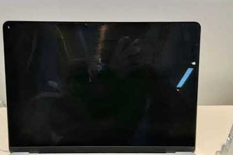 Apple MacBook Air (13-inch, M4, 2025) (A3240) - Startup/Shutdown!