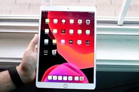 iPad Pro 10.5 In 2025! (Still Worth It?) (Review)
