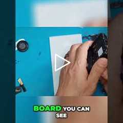 Z Fold 3: David Inspects the Fragile Main Board! [GALAXY Z FOLD 3] | Sydney CBD Repair