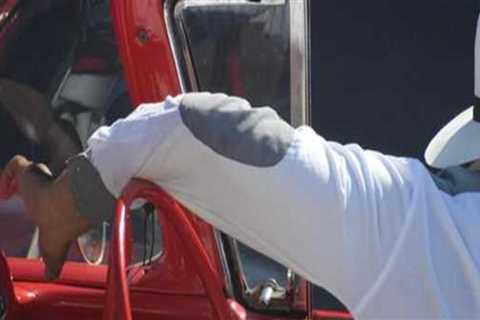Essential Steps for Drivers to Prepare for Vintage Car Racing